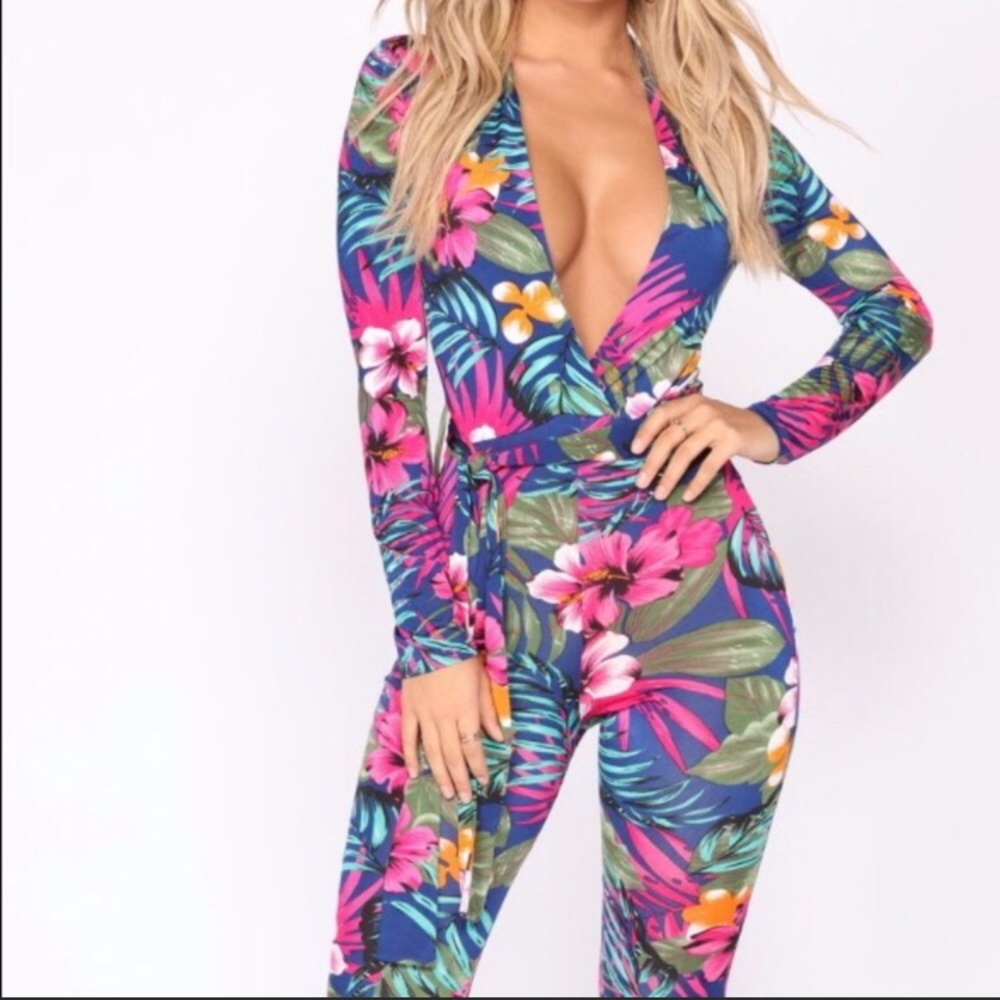 Fashion Nova Paradise Flower Jumpsuit NWT